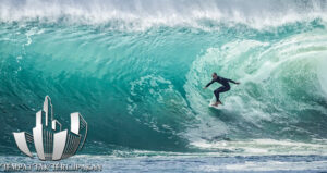 Asyiknya Surfing di Pantai Mentawai