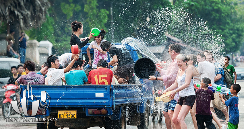 Laos Festival Tradisional yang Memukau